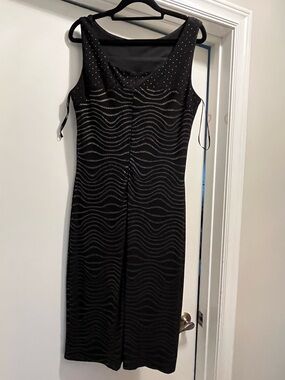 Frank Lyman Design Black Sleeveless Midi Dress with Gold wave detail